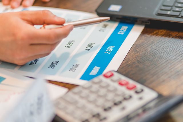 Inside Fundivi's Hybrid Funding Model